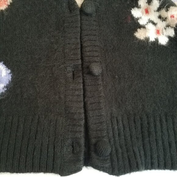 Forever 21 Black Floral Short Cardigan Sweater LARGE Red Blue Fuzzy Soft - Picture 13 of 15